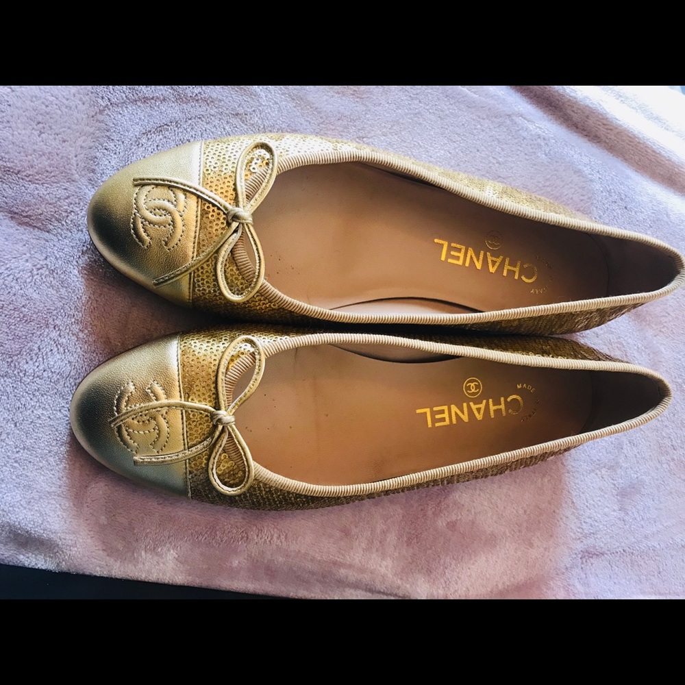 Chanel gold sequin flats